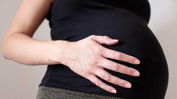 Беременные женщины должны избегать употребления мягких сыров