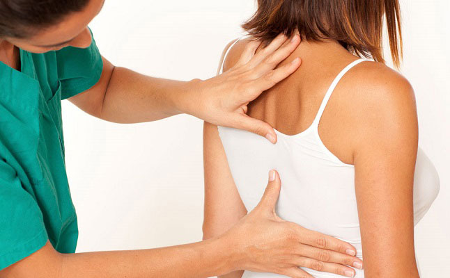 Основные приемы массажа при хондрозе шеи