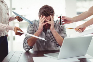 Стресс на работе может спровоцировать развитие рака у мужчин