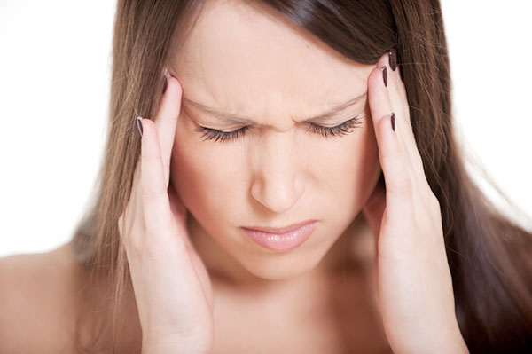 Бой с мигренью: почему болит голова и как с этим бороться