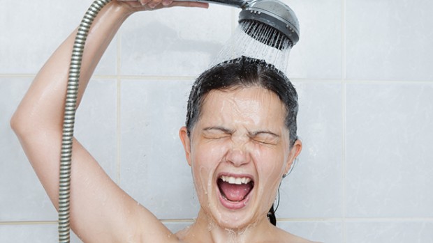 Время, когда человек принимает душ, оказывает влияние на его состояние здоровья