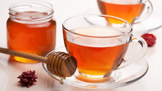 Ежедневное потребление стакана воды с медом помогает похудеть