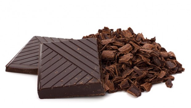 Черный шоколад положительно отражается на здоровье сердца